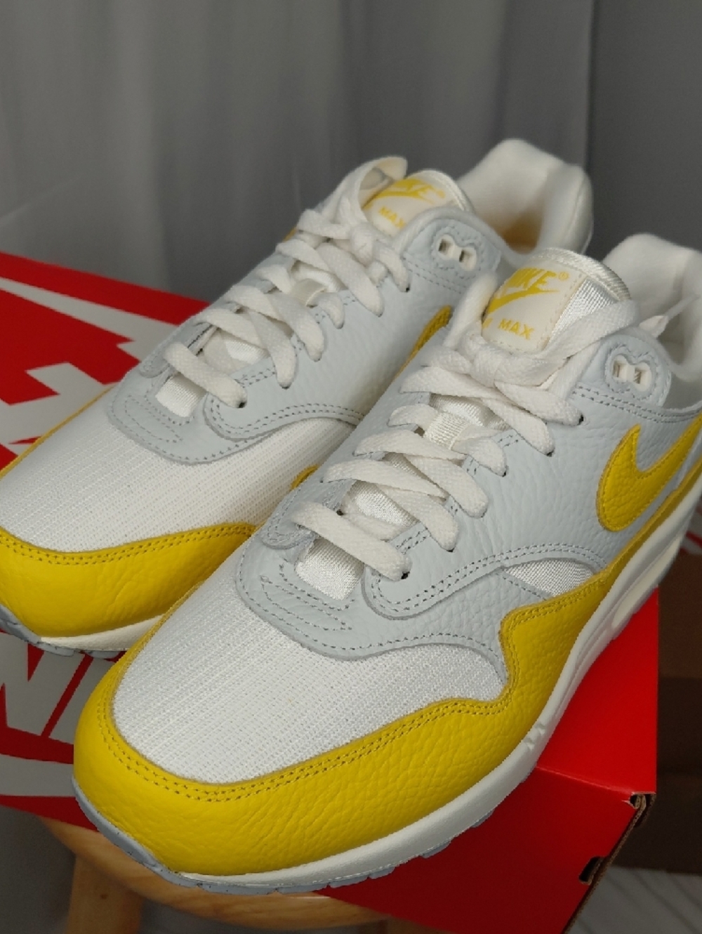Nike White and Yellow Air Max 1 Sneakers - Picture 4 of 5